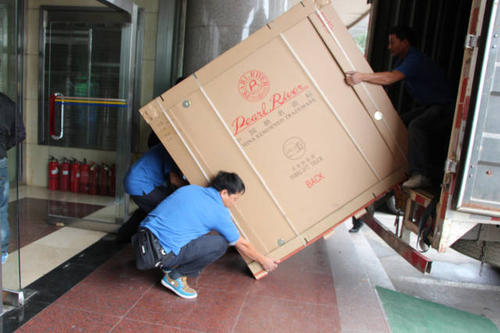 罗山钢琴贵重工艺品无忧运